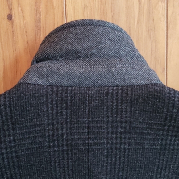 Banana Republic Double Breasted Top Coat - Picture 8 of 8